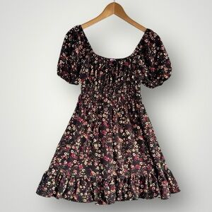 🎉5 for $45🎉 Miami dress size S floral